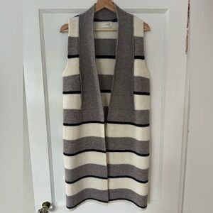EUC Anthropologie duster length vest // XS // grey and white stripe